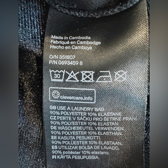 H&M Divided Black Velvet Long Sleeve Romper | Size 6 - Picture 7 of 7